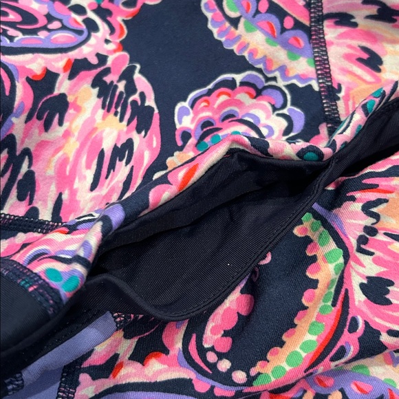 LILLY PULITZER LUXLETIC LEGGINGS SIZE LARGE - Picture 8 of 8